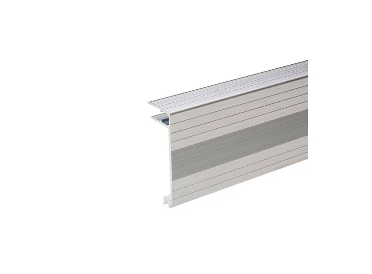 Adam Hall Hardware 6113 - Aluminium Lidmaker for 9.5 mm *Pris per meter 